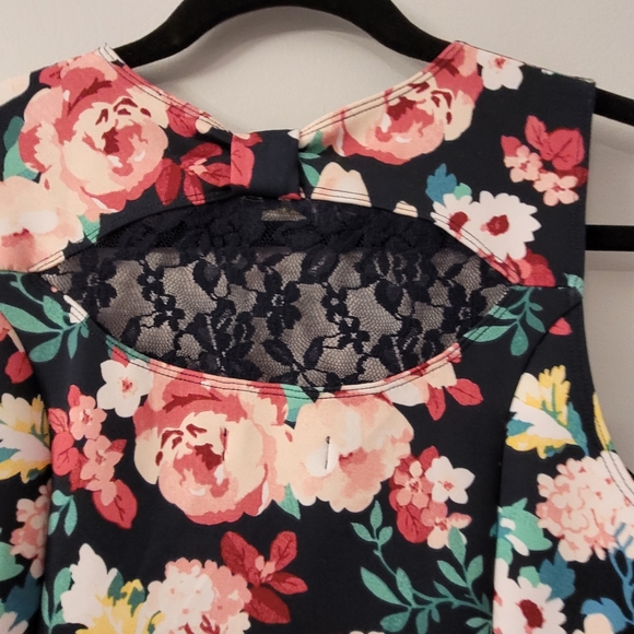 Abercrombie Kids Black Floral Dress Size 15/16 - Picture 4 of 8